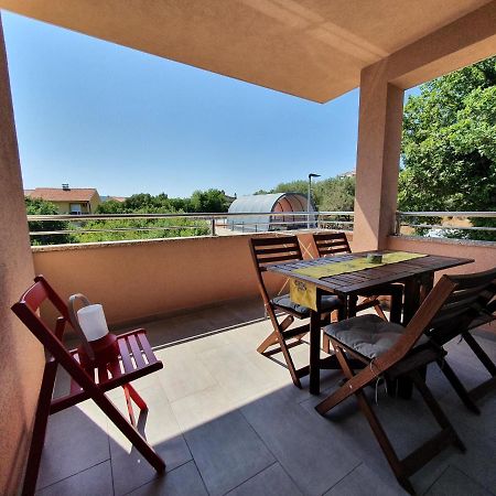 Teo Apartment Čižići Bagian luar foto