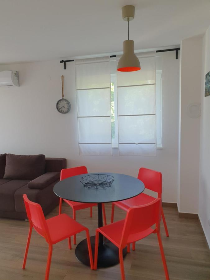 Teo Apartment Čižići Bagian luar foto